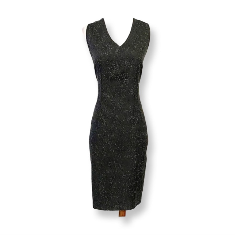 Tahari Sleeveless V-Neck Black - White Tweed Sheath Dress Size 12